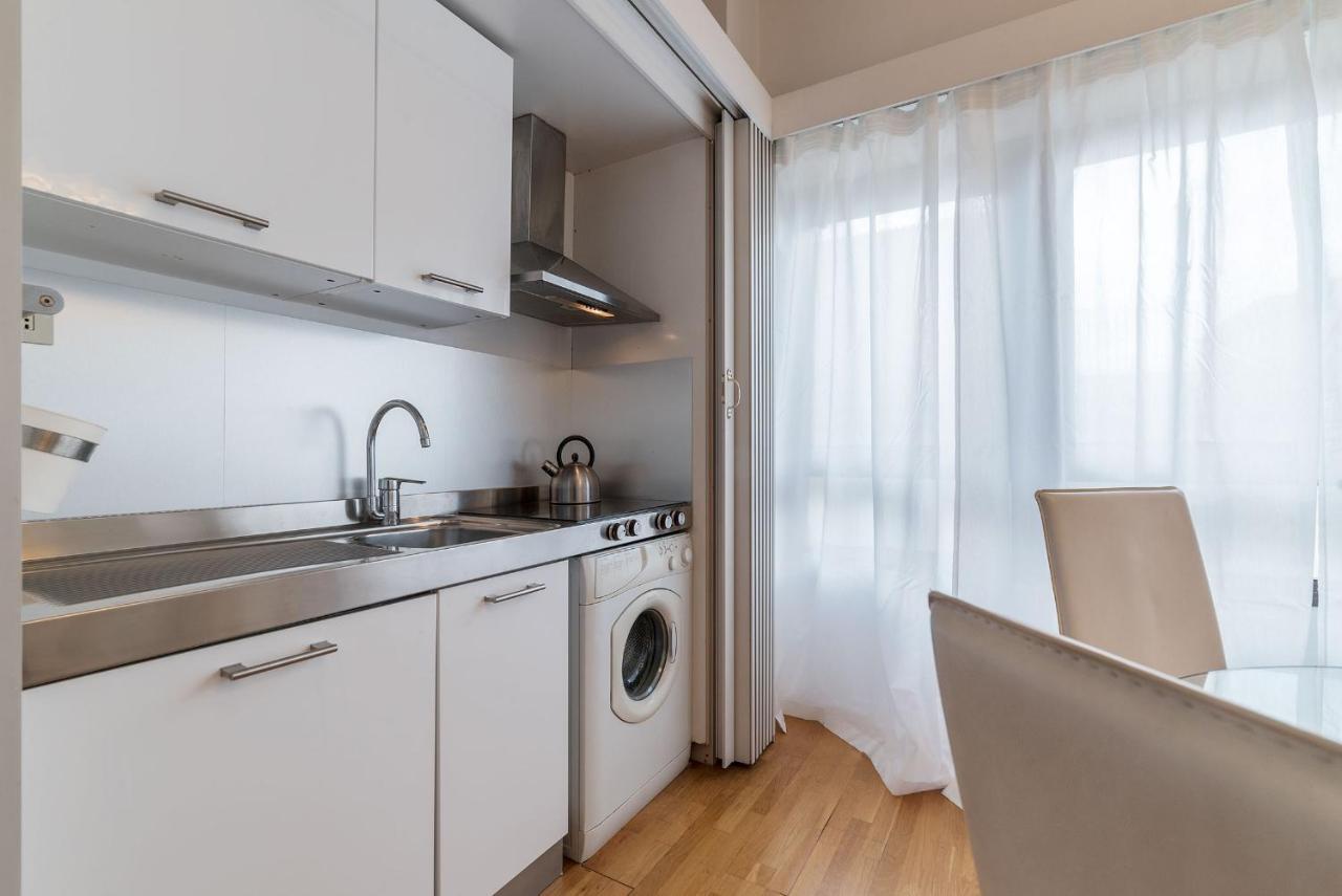 רומא Sant'Angelo Modern Apartment מראה חיצוני תמונה