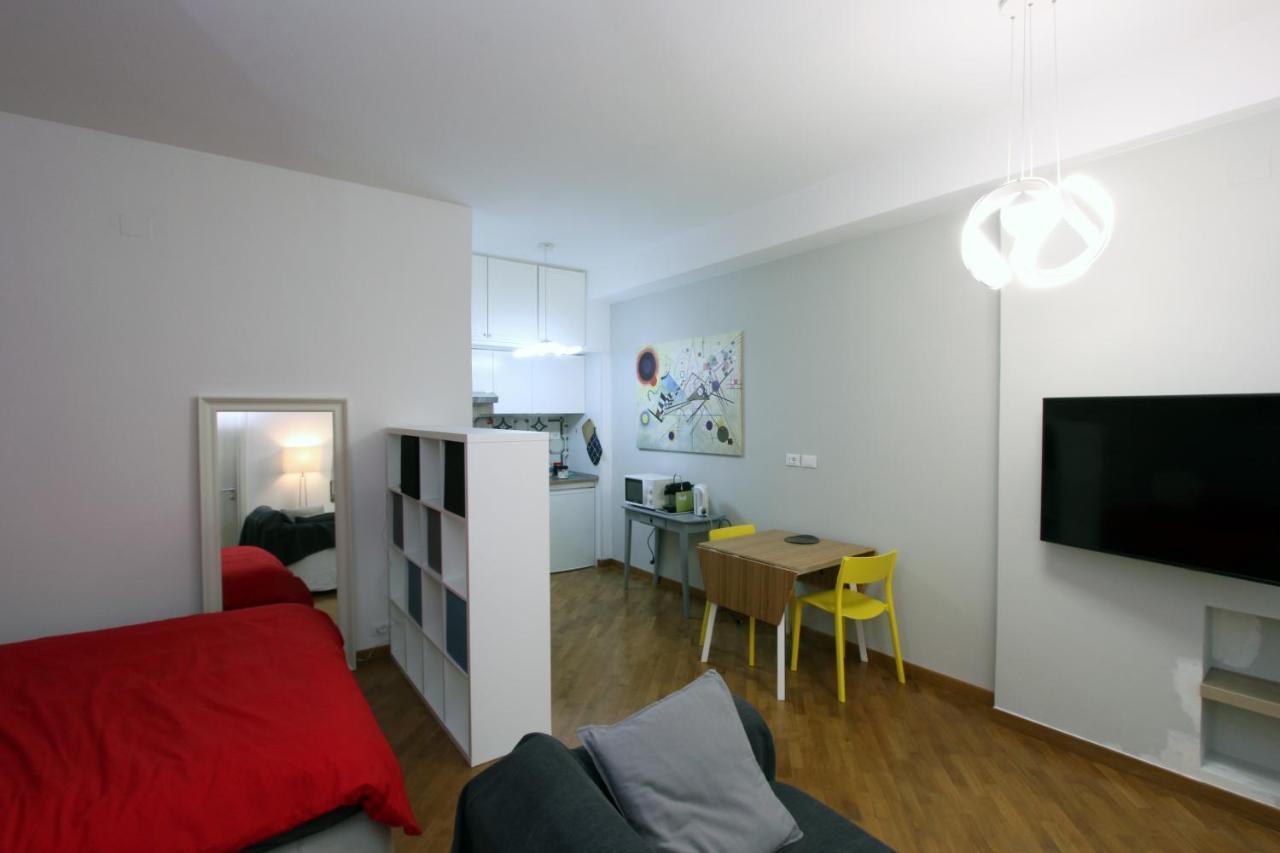 רומא Sant'Angelo Modern Apartment מראה חיצוני תמונה