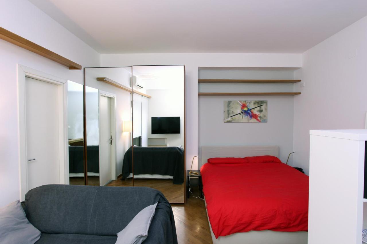 רומא Sant'Angelo Modern Apartment מראה חיצוני תמונה